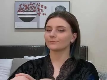 kellystoneys — massage legs with oil  [350 tokens left] #nonude #feet #shy #cute #bigboobs