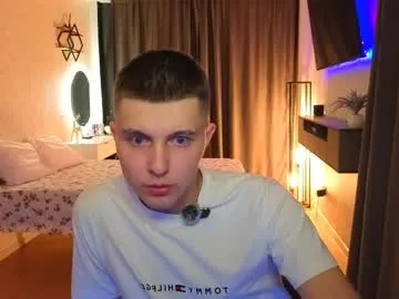 keviinx444 — GOAL: CUMSHOW [2222 tokens remaining] Welcome to my room! #feet #blonde #redhead #lovense #new