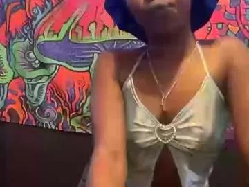 kinkycoupleinteracial on Chaturbate 