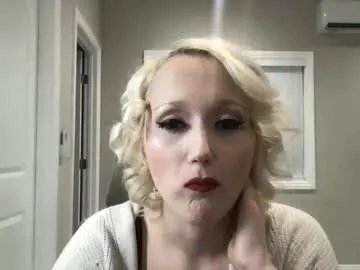 marilynxo7 — naked oil show [2109 tokens remaining]