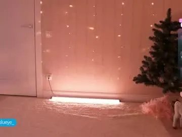 miablueye on Chaturbate