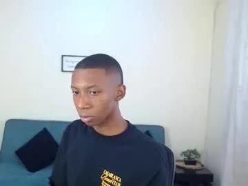 miiloo18 on Chaturbate 