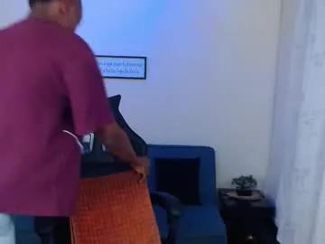 miiloo18 on Chaturbate 