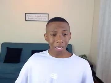 miiloo18 on Chaturbate 