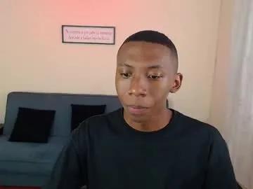 miiloo18 on Chaturbate 