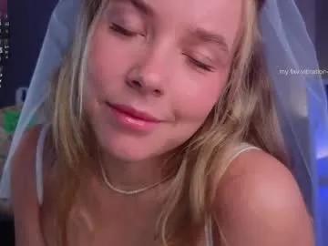 milly_shy on Chaturbate 