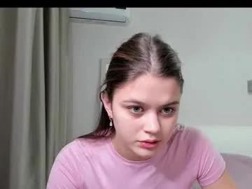 miraa_m — good evening guys, sit back and relax and have a great time with me, lets talk, dance or spend time together at goal show belly #pvt #shy #18 #smalltits #girlnextdoor [483 tokens remaining]