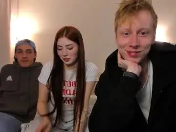 mmkakpoxyi22 on Chaturbate