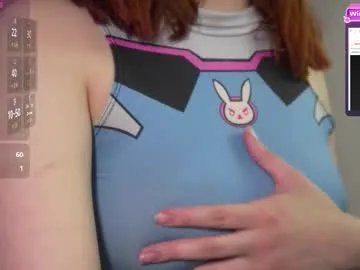 mollysb_05 on Chaturbate
