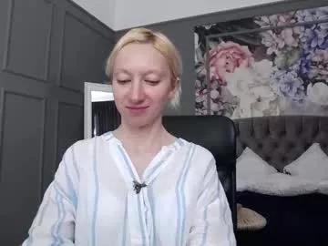 natalie_bitton on Chaturbate 