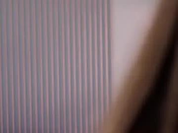 pretty_princess_elina — tease you with my shorts [201 tokens left] Hi dear, i'm Elina and welcome to my room:* #new #18 #shy #natural #teen