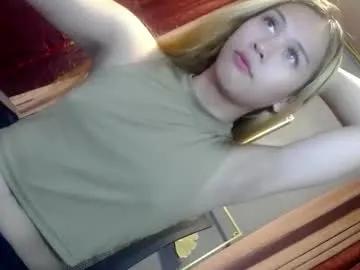 queena10 on Chaturbate 