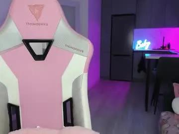 wowlovie666 on Chaturbate 