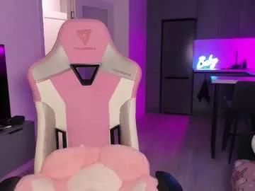 wowlovie666 on Chaturbate 