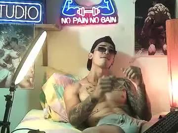 yeisoncastellanos1999 — Very strong guy, active and passive, I'm new, I have a very big cock and an ass too, I want to have a good time and fulfill your fantasies #muscle #strong #bigcock #new #gay