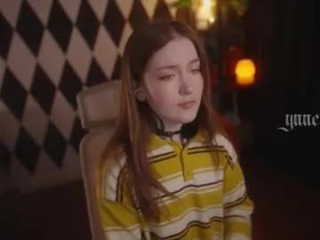 ynnenbrynn —  Hi! lovense is on| /menu on  // GOAL: topless [300 tokens left] #tattoo #redhead #smalltits #twerk #heels