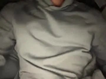 yungbull06 on Chaturbate