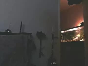 zx66_pyro from Chaturbate