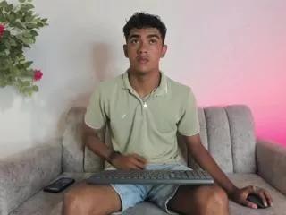 alejandro_williams from Flirt4Free is Freechat