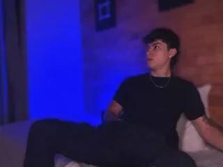 ares_dickson from Flirt4Free is Freechat