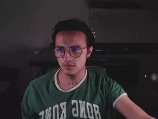 teo_fania from Flirt4Free is Away