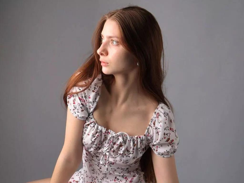 EasterCurless from LiveJasmin is Group