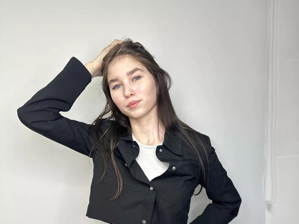 ElwynaBeste from LiveJasmin is Freechat