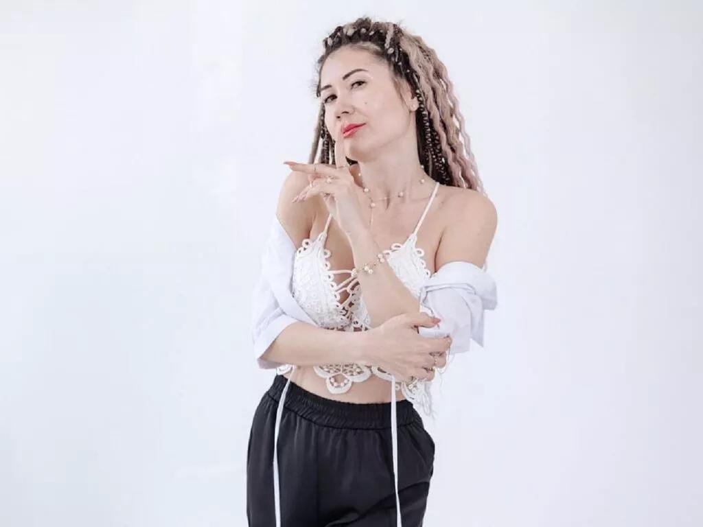KarinaSweeety from LiveJasmin is Group