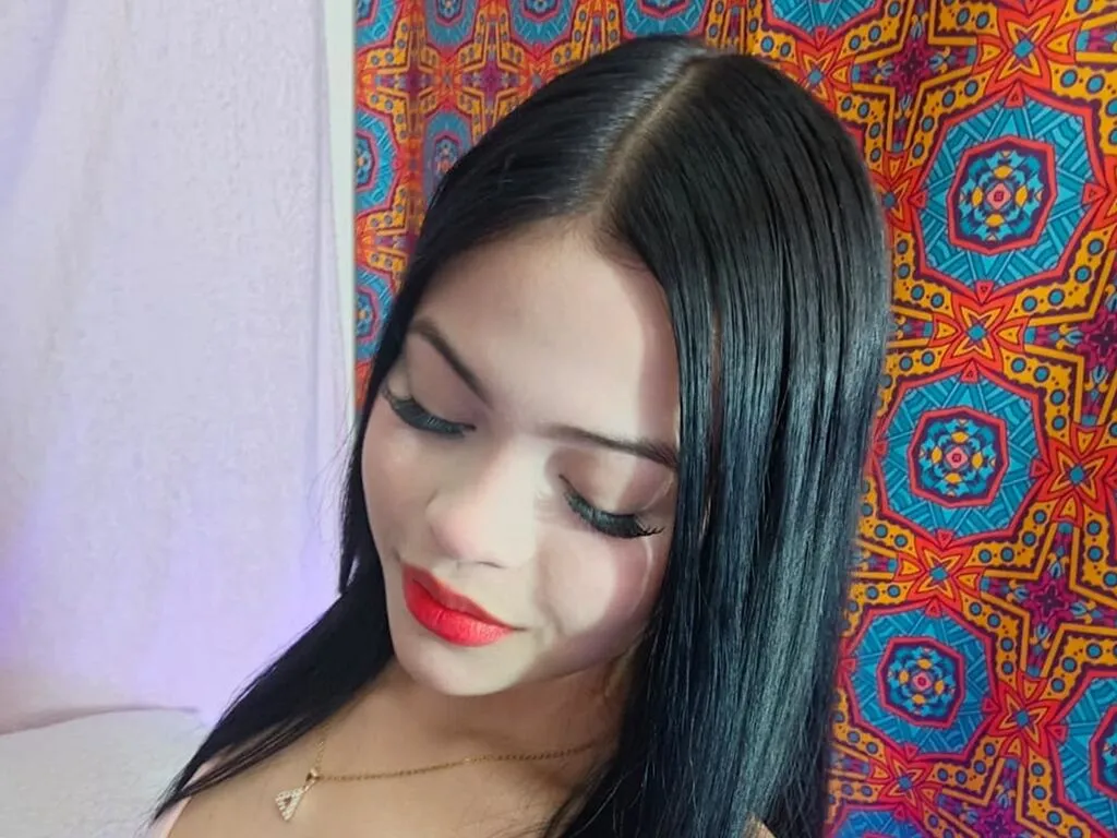 SophiaMichels — I love sweetness, respect, beautiful conversations and that gentle flirtation that happens without rushing, calmly and with good vibes. What I like most is the sincere connection, the beautiful words, the soft looks and that calm energy that is born...