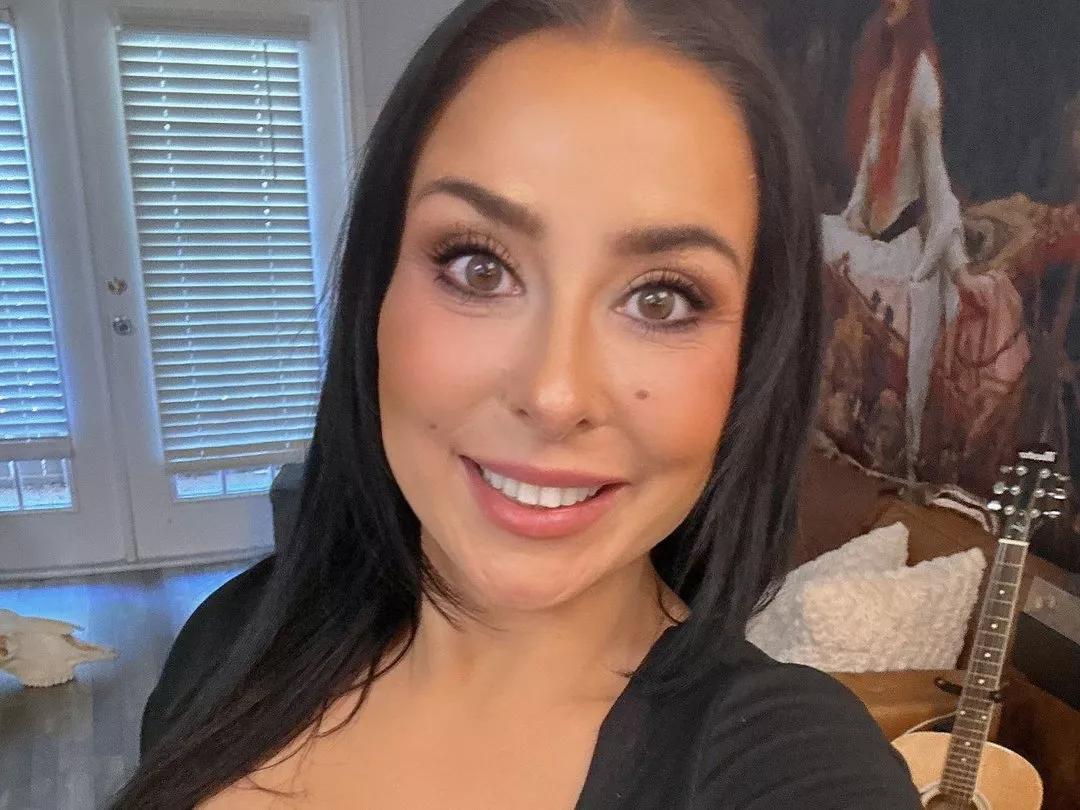 ReneaRaynes from Streamate