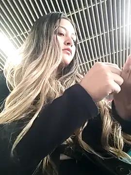 alana_69 on StripChat 