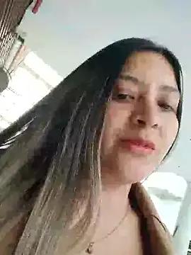 alana_69 on StripChat 