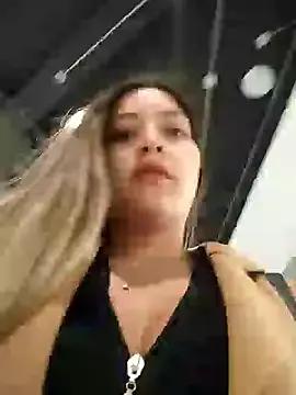 alana_69 on StripChat 