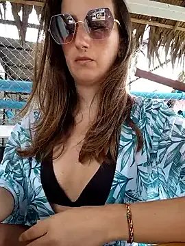 Alexdevil92 — Fingers pussy at the beach