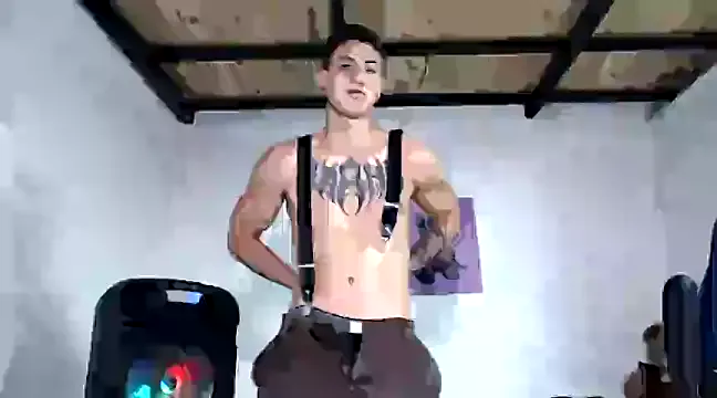 aliensexy on StripChat