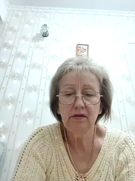 AlikaSwan5821 on StripChat