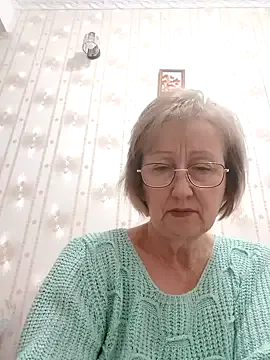 AlikaSwan5821 on StripChat