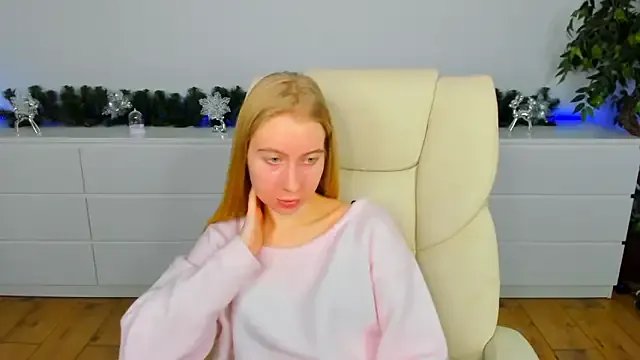 Alina_Blonde on StripChat