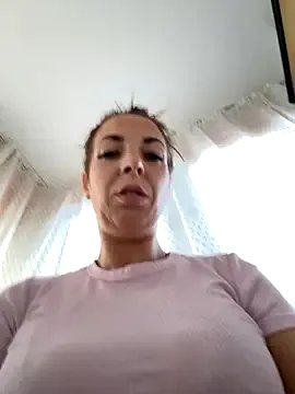 Almmaxxxx on StripChat 