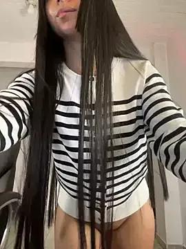 aly_golden_ from StripChat is Freechat