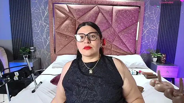 Amanda-Cruz on StripChat