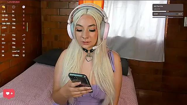 Annycolin_ on StripChat 