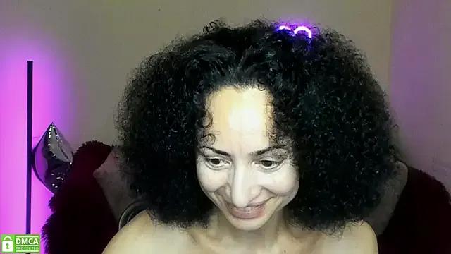 Arianasweety23 on StripChat 