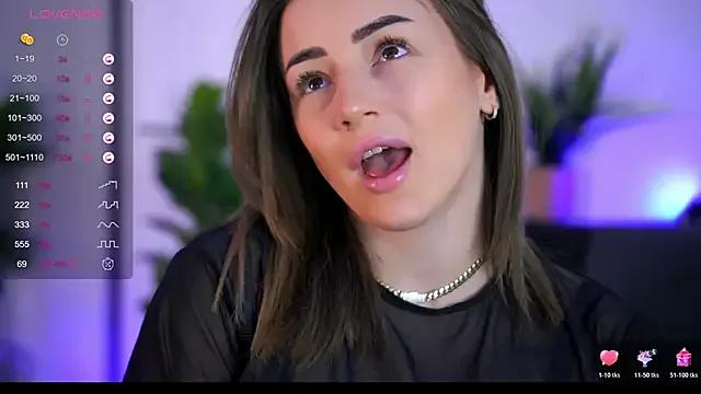 BabbyAisha on StripChat 