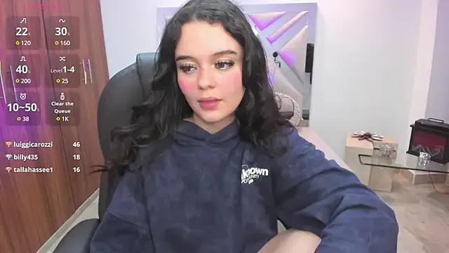 Bella-hadiid on StripChat 