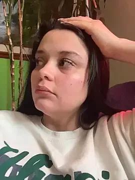 Bella-hadiid on StripChat 