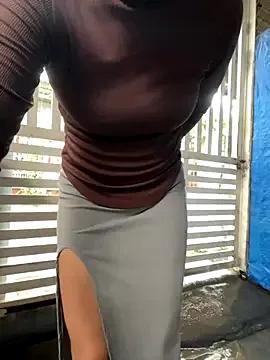 BigAssBee — Naked public belt slapping ass 30 times