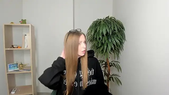 BlondellBolio — Kiss my bicep