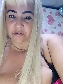 BonniAdams on StripChat 