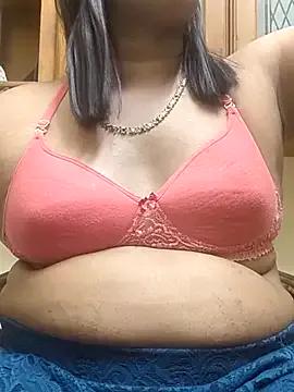 Boobie_Curvy_Nandana — public cum shot with face